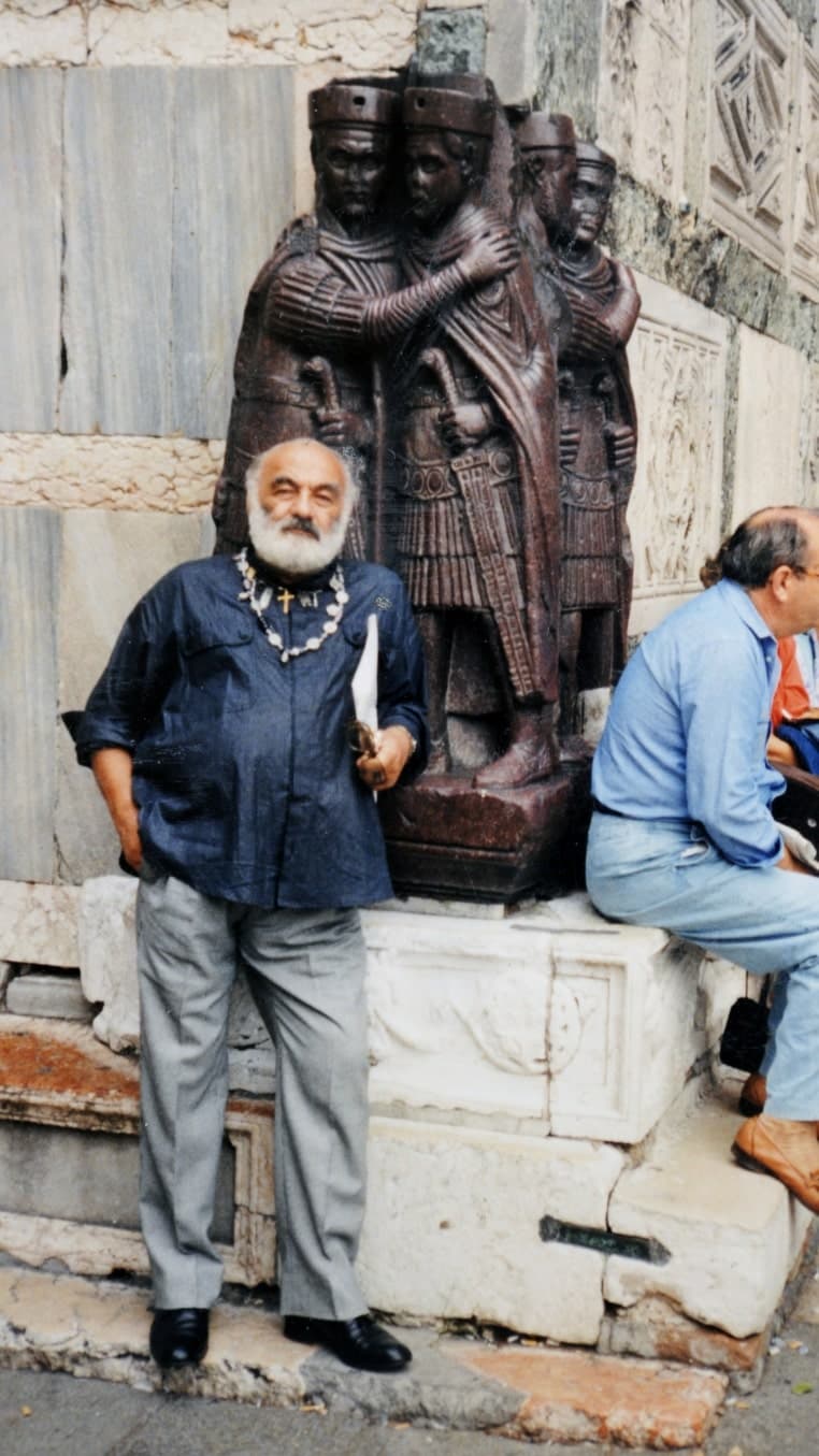 Concept Portfolio Parajanov Museum Tourist Photo